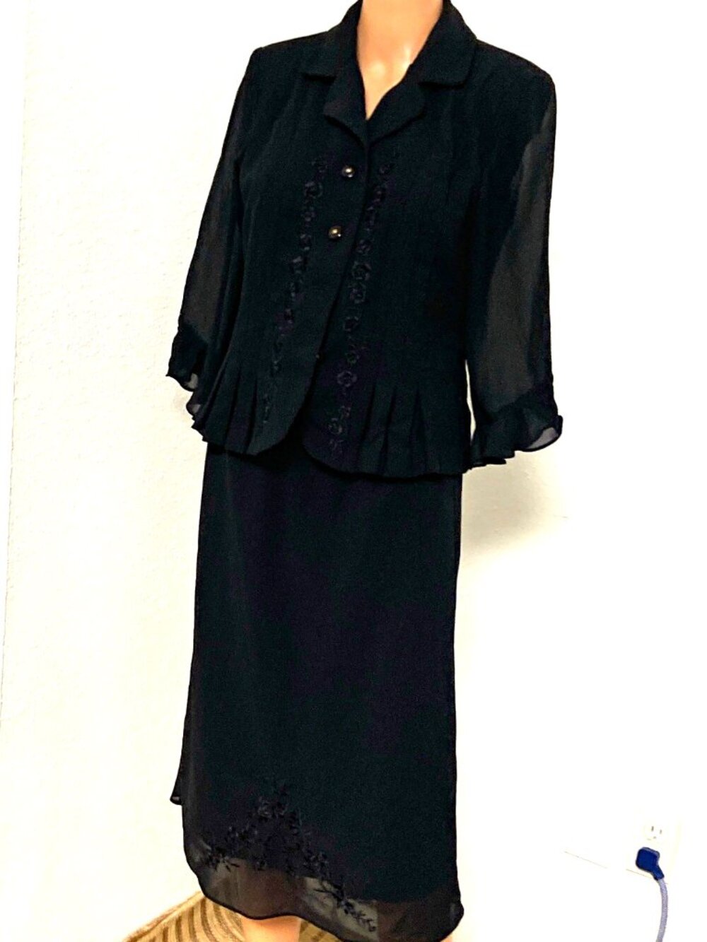 Koret Formal 2-Piece Dress Jacket Set Women’s 6P Petite Black Embroidered